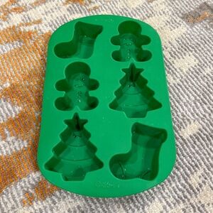 Wilton green silicone Christmas holiday Xmas candy cake baking mold kitchen ware